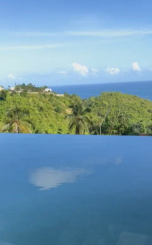 En Venta Hermosa Casa Vista Al Mar, Coson, Las Terrenas