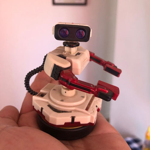 Amiibo R.o.b. Super Smash Bros. Colores De Famicom. Usado. (Usado)