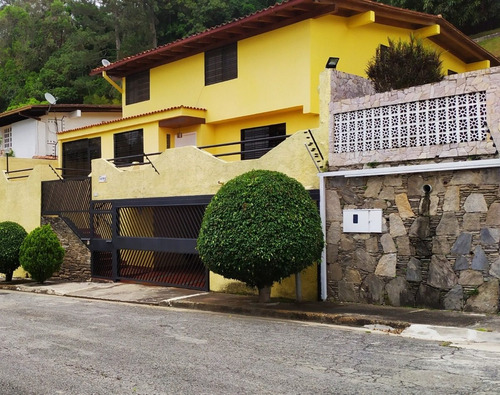 Imagen 1 de 25 de Qta En Venta Calle Cerrada Con Garita Y Portón Electrico. Los Naranjos Del Hatillo