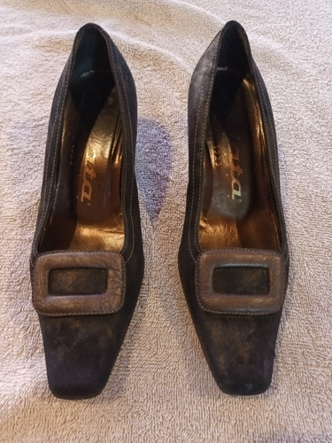 Zapatos Elata Vero Cuoio Italia Negros Rasgos Dorados 36.5