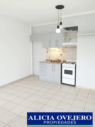 Imagen 1 de 18 de Monoambiente Centrico
