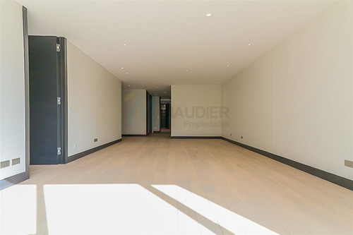 Departamento En Arriendo De 4 Dorm. En Las Condes