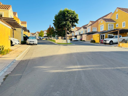 Amplia Y Acogedora Casa En Condominio, Concon