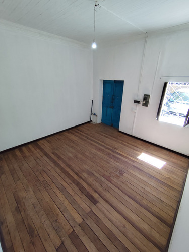 Casa Remodelada A Pasos De Futura Estación De Metro