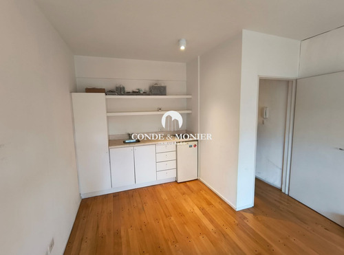 Monoambiente Con Balcon Al Frente. Apto Profesional. Palermo