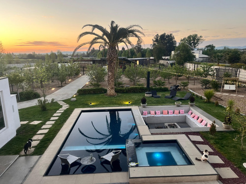 Espectacular Casa Autosustentable En Condominio Exclusivo