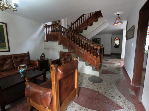 Se Vende Casa En El Peñol, Antioquia