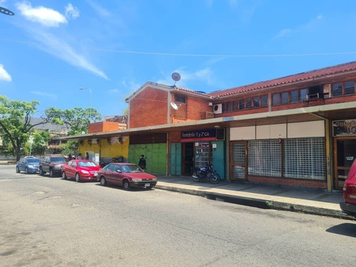 Marisol Castro Alquila Local Comercial En C.c. Paseo Las Acacias | Av. Bolívar | Valencia | A Pie De Calle | Calle 133 López Latouche | Subiendo Hacia La Cruz Roja | Inl-ka