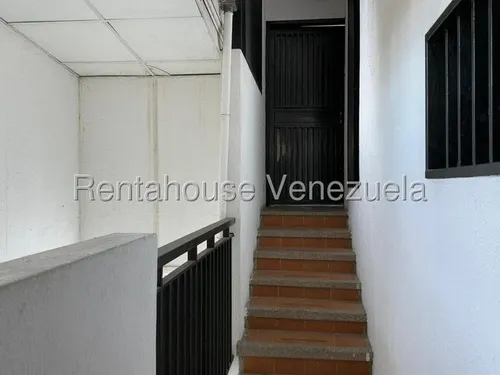 El Rosal Mls# 25-15243 Wm