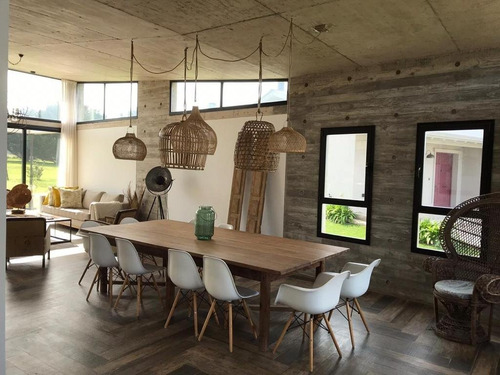 Importante Casa En Alquiler Temporada Rumenco