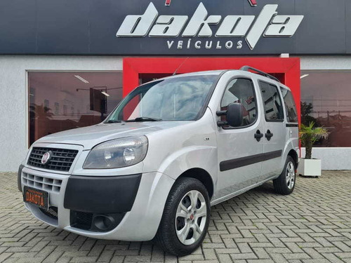 Imagem 5 de 15 de Fiat Doblo Essence 1.8 Flex 16v 7l