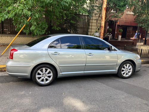 Toyota Avensis 2.0 At