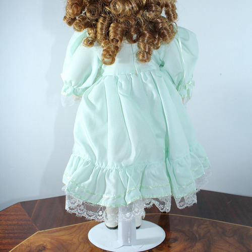 Muñeca Porcelana Grande Le Jardine Vestido Verde Claro (Usado)