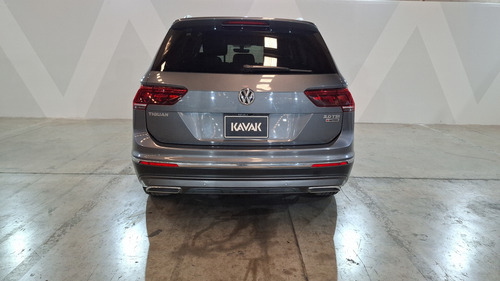 Volkswagen Tiguan 2.0 HIGHLINE DCT