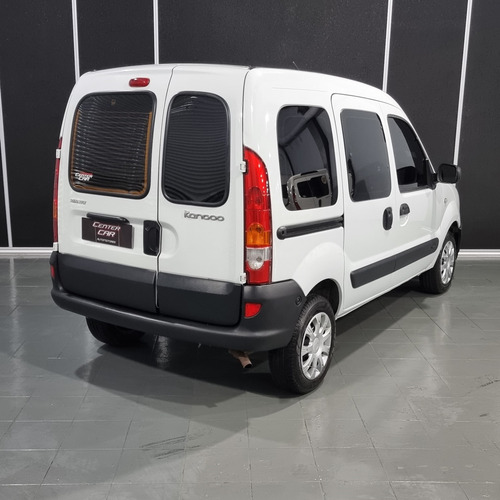 Imagen 21 de 23 de Renault Kangoo 2014 1.6 2 Confort 5as Aa Da 1plc $2000000
