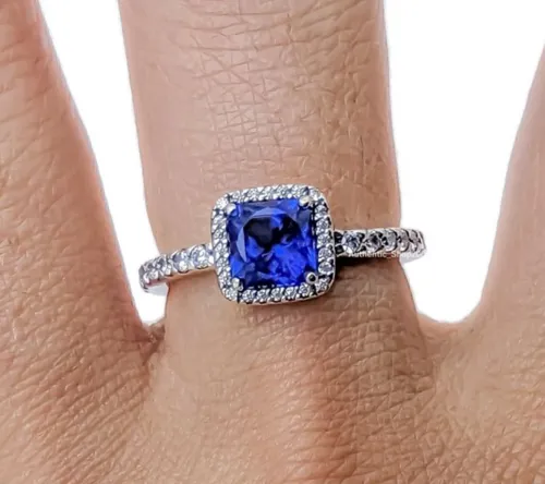Anillo cuadrado con halo brillante pandora hotsell