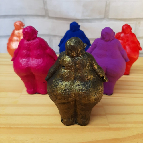 Imagem 7 de 7 de Escultura Corpo Feminino Gordo Diversas Cores