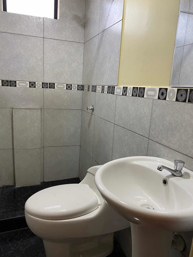 Imagen 20 de 29 de Mini Depa 30 M2 Incluye Servicios Cuadra 3 Av. La Molina - Atento Peru-2023