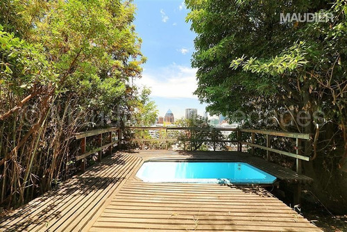 Casa En Venta De 3 Dormitorios En Las Condes