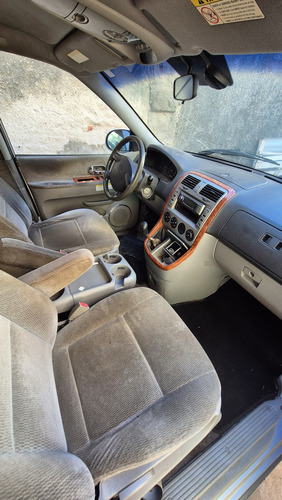 Kia Carnival Ex