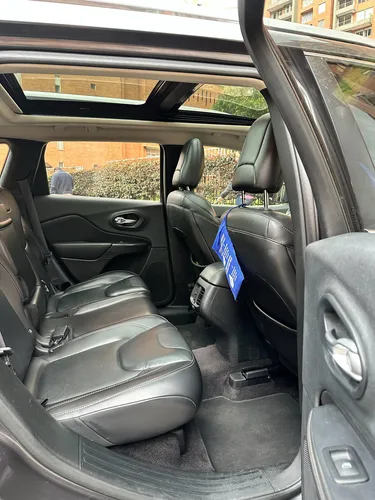 Jeep Cherokee 3.2 Longitude Plus
