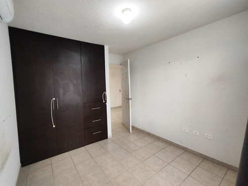Casa De 1 Solo Nivel En Renta En Viñedos Queretaro