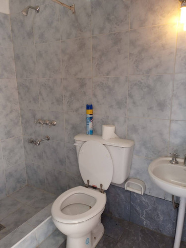 Se Vende Hermosa Casa Familiar En Excelente Ubicación, Ideal Para Familia Numerosa O Inversionistas