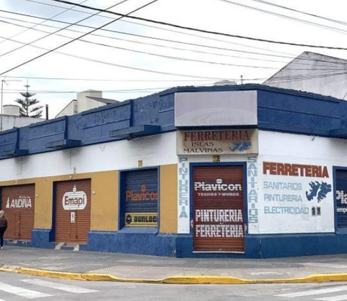 Imagen 3 de 11 de Oportunidad Gran Local Con Potencial!! En Esquina!!