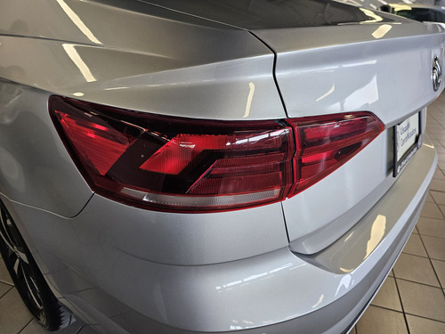 Volkswagen Virtus 1.6L COMFORTLINE TIPTRONIC