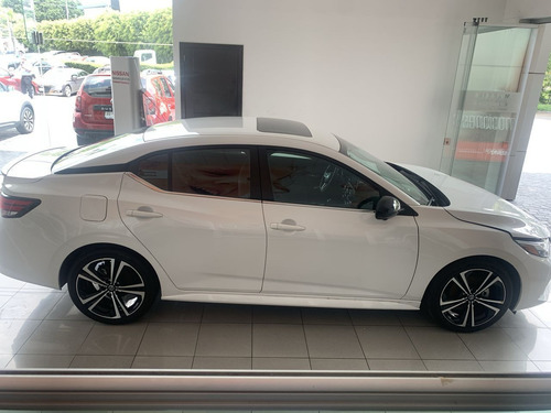Imagen 9 de 15 de Nissan Sentra 2020 2.0 Sr Mt