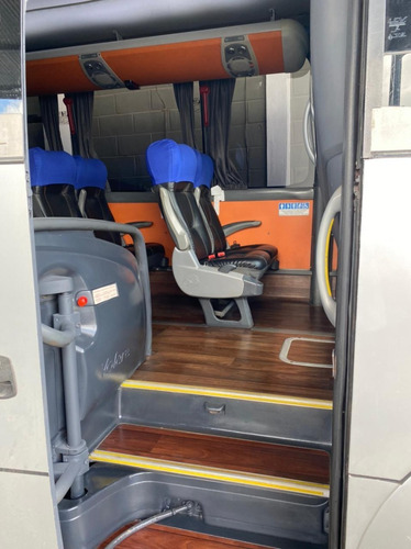 Imagem 8 de 15 de Marcopolo Volare W9 Limousine Ano 2014 Km Baixo Ais Ref 992
