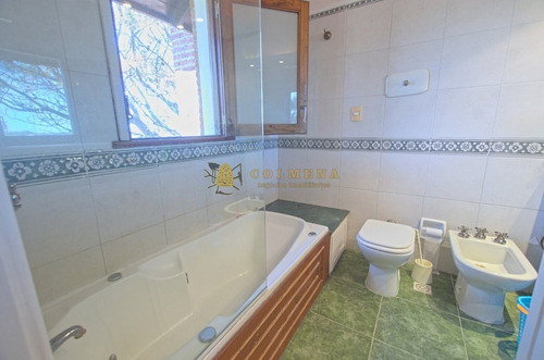 Casa En Alquiler De 4 Dormitorios, Piscina Y Barbacoa En San Rafael.- Ref: 3875