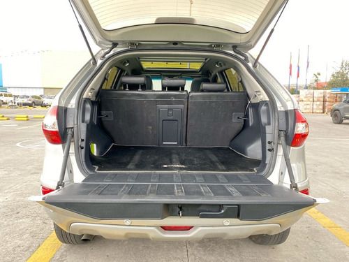 Imagen 24 de 25 de Renault Koleos Privilege 2.5