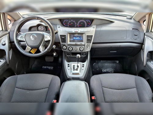 Ssangyong Stavic 2.2 At Diesel