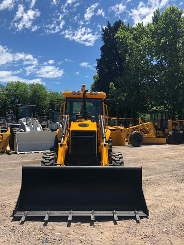 Imagen 8 de 14 de Retropala Taurus Wz30-25di / Wz30-25 7400 Kgs, 4x2 / 4x4