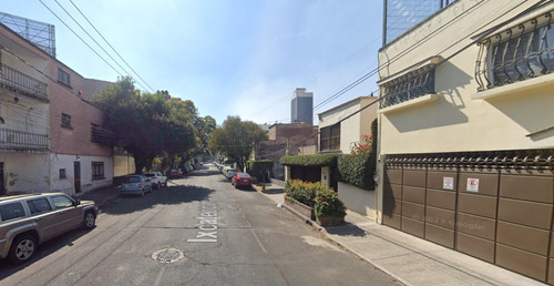 Casa En Venta, !! Bonita Casa De Remate Ya Adjudicada!!-ixcateopan 201, Letran Valle, Benito Juárez, Ciudad De México.