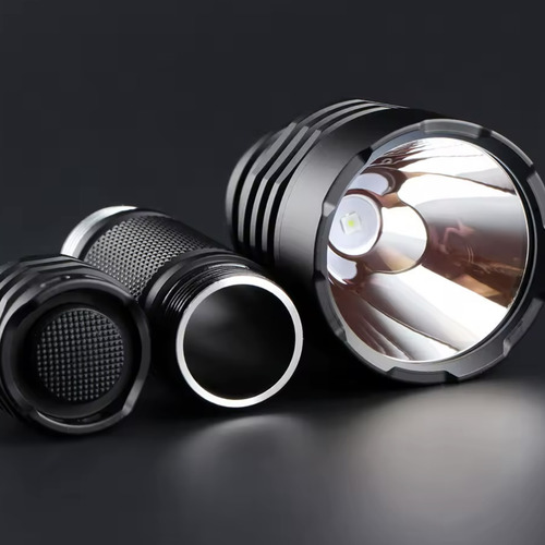 Lanterna C8+ Convoy Caça 2000 Lumens Aluminio