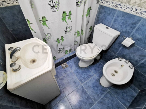 Imagen 9 de 19 de Casa En Venta De 2 Dormitorios Con Patio En La Plata