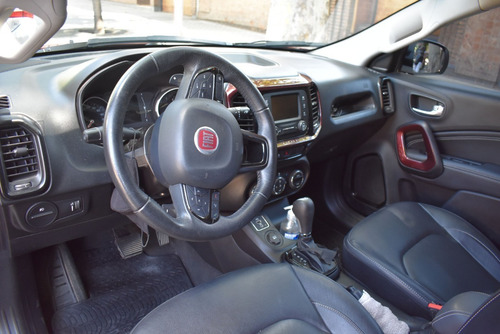 Fiat Toro 1.8 Freedom 4x2 At 2019. N-u-e-v-a