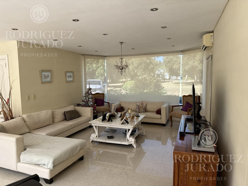 Casa De 400m2 En Venta Barrio Privado Septiembre - Maschwitz