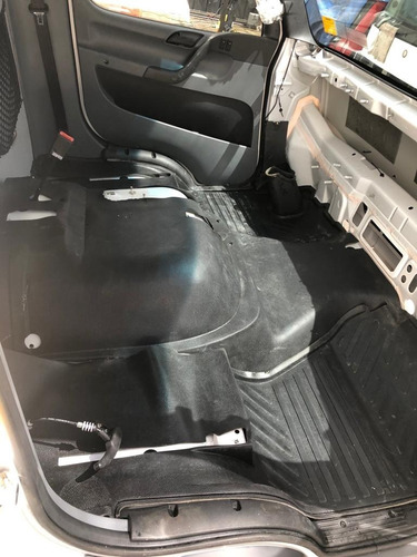 Imagen 10 de 10 de Cabinas Camiones Mercedes Benz Accelo 815 915 1016 Etc 0km