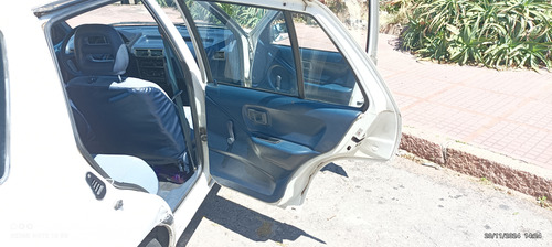 Daihatsu Charade Sedan 1.3 - 16 Válvulas