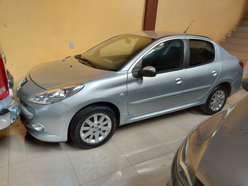 Peugeot 207 Xt Feline 1.6 Nafta Sedan 4 Ptas 2013