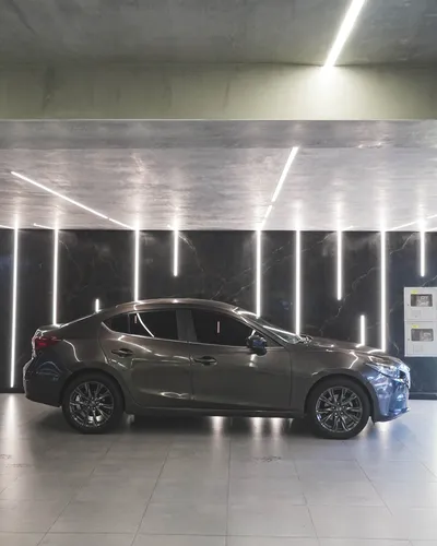 Mazda 3 2.0 Prime