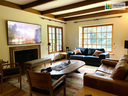 Casa En Arriendo De 6 Dorm. En Las Condes