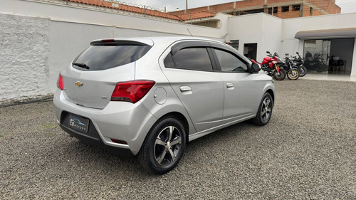 Chevrolet Onix HATCH LTZ 1.4 8V FlexPower 5p Mec.
