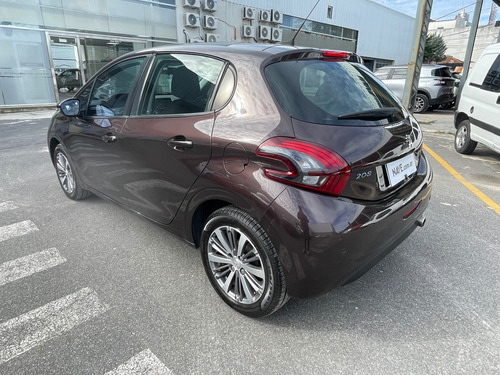 Peugeot 208 1.6 Allure