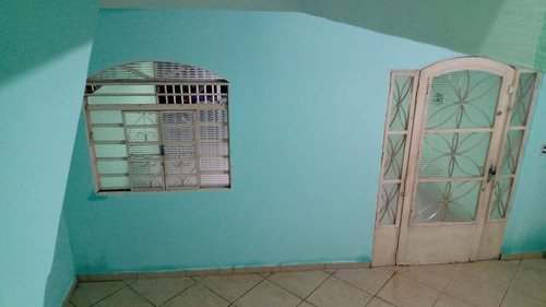 Casa Com 2 Quartos Sala Cozinha Banheiro E Uma Suite