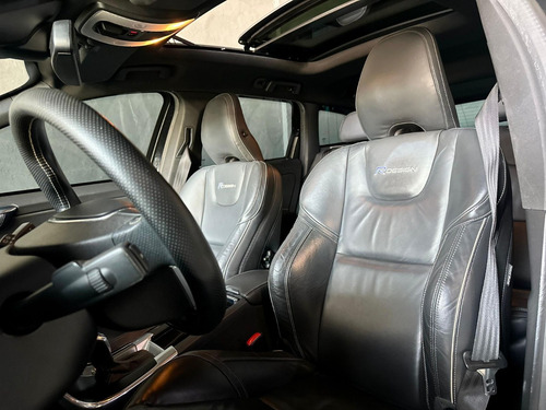 Volvo XC60 2.0 T5 R-design 5p