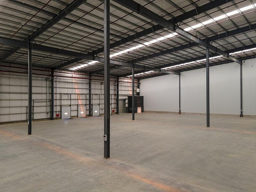 Excelente Deposito Con Estructura Astori En Perfecto Estado, Dock De Carga, Amplias Playas